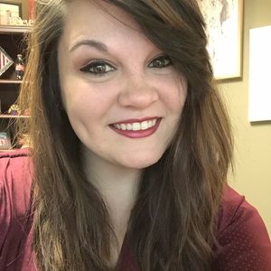 Meet your Posher, Karissa